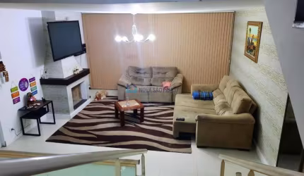 Casa à venda em Americanópolis com 3 quartos sendo 1 suíte, 3 vagas de garagem.