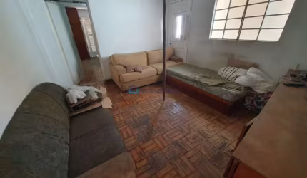Casa com 2 quartos - Próximo Metrô Conceição