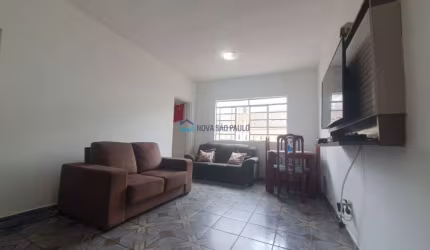 Casa com 3 Dormitórios e Outra Casa Fundos Com 2 Dormitórios - Vila Guarani