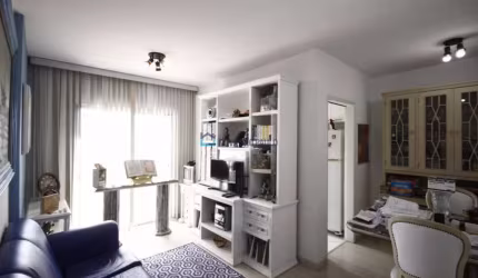 Apartamento a venda próximo ao Bosque da Saúde . 02 quartos . 1 vaga . 58 m2
