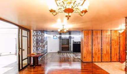 Venda. Brooklin. Sobrado com 415m². 4 quartos. 2 suítes. 6 vagas.