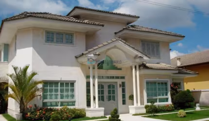 Casa à venda no Cond. Villaggio Capriccio - 3 suítes, 5 vagas