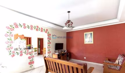 Casa com Edícula à Venda na Vila das Mercês