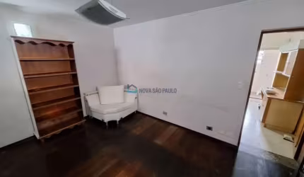 Casa à Venda na Saúde com 3 dormitórios sendo 02 suítes e 02 vagas de garagem!