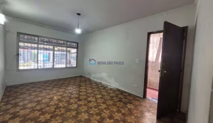 Sobrado a venda na Saúde - Próxima a estação São Judas do Metrô.