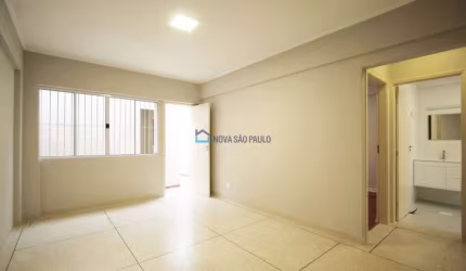 Apartamento 02 dormitórios próximo à Av Higienópolis, Mackenzie e Santa Casa.
