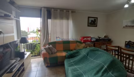 Apartamento /Vila Gumercindo /2 quartos/ vaga de garagem livre