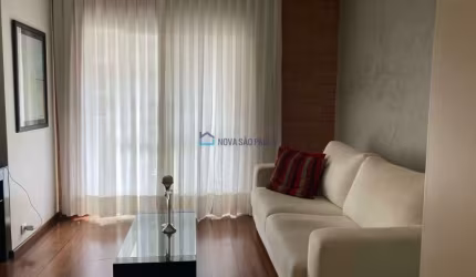 Apartamento de 94m² com 2 dormitórios, com 03 banheiros e 2 vagas.  Próximo do metrô Eucaliptos.
