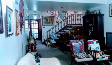 Casa a venda Bairro Mirandópolis. 3 dormitórios, 3 Suítes e 4 vagas, 292m²