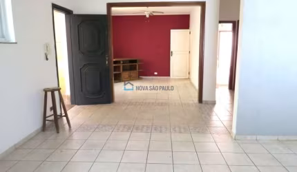 Sobrado vago a venda no Planalto Paulista