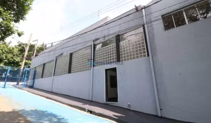 Prédio comercial de 371m², Santo Amaro