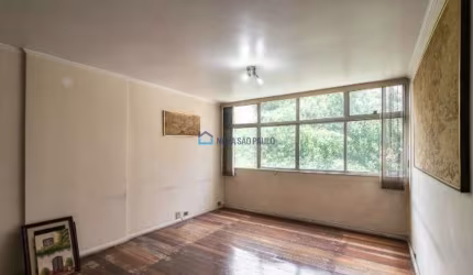 Apartamento de 131 m2  Jardim Paulista