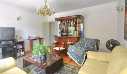 Venda, Campo Belo .Sobrado com 270M². 3 dormitórios. 5 vagas .