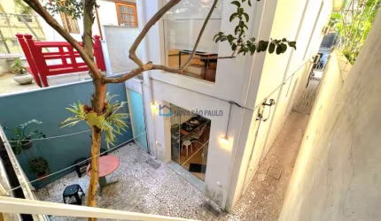 Sobrado comercial á venda, bairro Perdizes.