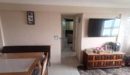 Apartamento Reformado 2 dormitórios  1 vaga