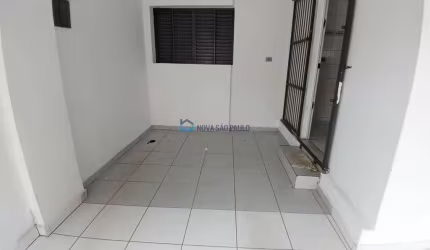 Casa Térrea à venda na Vila das Mercês com 3 quartos e 1 vaga de garagem.