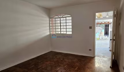 Casa de Vila de 85m² - Metrô Praça da Árvore