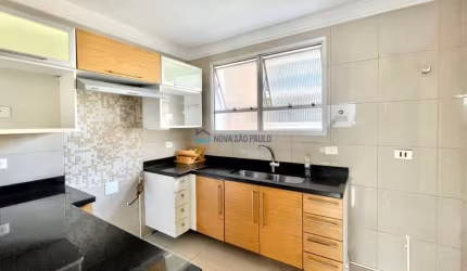 Venda. Moema Pássaros. Apartamento 105M². 3 quartos. 2 vagas fixas.