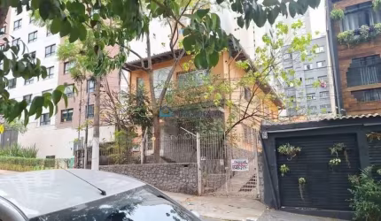Sobrado 316m² - 6 Dormitórios, 6 Vagas - Bela Vista.