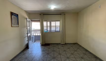 Sobrado com 03 dormitórios na região do Jabaquara