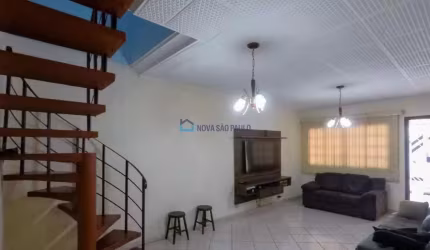 Sobrado à venda ,130m2, 3 quartos sendo 1 suíte, no Ipiranga