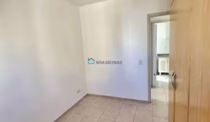 Apartamento com 40m², 1 dormitório.1 Vaga. Moema