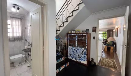 Casa à venda no Jabaquara, 276m2,  3 dormitórios, 2 vagas, 4 banheiros