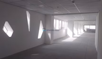 Conjunto Comercial - Jardim Caravelas com 316,14m² - 9 Vagas