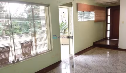 Casa térrea assobradada em Jardim da Saúde . 3 dormitórios (1 suíte) . 4 banheiros . 4 vagas . 180m2