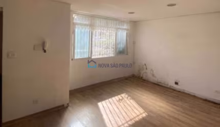 Casa Térrea 3 Dormitórios 1 Suíte, 5 Vagas - Vila Mariana.