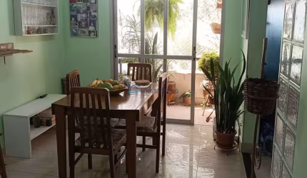 Apartamento com 02 dormitórios na região da Saúde.