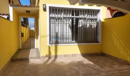 Sobrado com 3 dormitórios (1 suíte) à venda na Saúde . 4 banheiros . 2 vagas
