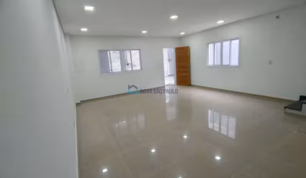Sobrado 250m² - 4 Dormitórios 2 Suítes - 6 Vagas - Vila Marte