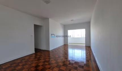 Apartamento a venda com 105m², próximo ao aeroporto de Congonhas