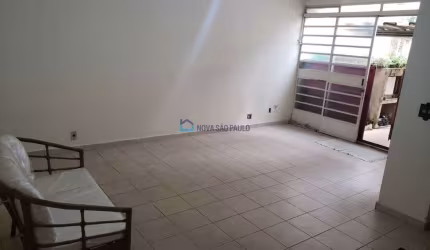 Casa a venda em Moema Pássaros com 03 dormitórios e 02 vagas