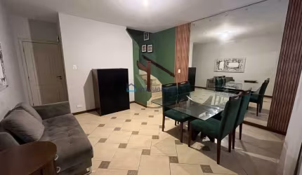 Sobrado 3 dormitórios, 2 banheiros, 1 vaga, na Chácara Inglesa, ótima localização.