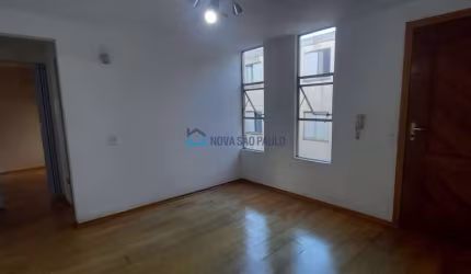 Apartamento com 2 quartos e 1 vaga livre e fixa