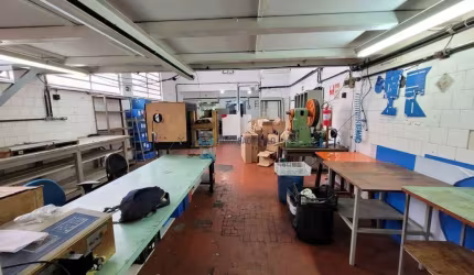 Prédio comercial, 211m² , próximo metrô Saúde - Oportunidade!