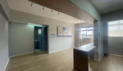 Apartamento à venda no Campo Belo, 1 quarto e vaga