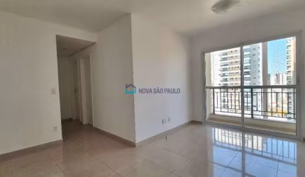Apartamento à venda a 700 metros do metrô São Judas! Andar alto e sol da manhã!