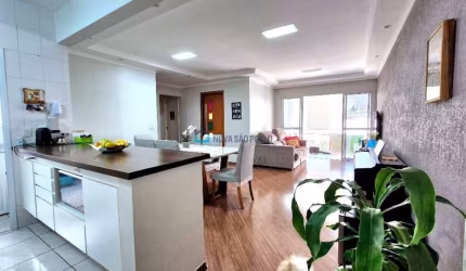 Excelente Apartamento 4 quartos, suíte e 2 vagas, próximo ao  metrô Conceição. Ensolarado!