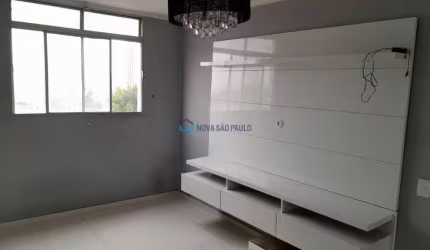 Apartamento Cupecê, vago, reformado, próximo a escolas, bancos, supermercados, poupa tempo, drogaria