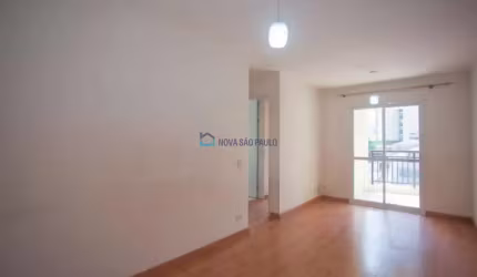 Apartamento com Varanda Gourmet a 7 minutos do metrô  Saúde