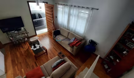 Casa à venda na Saúde com 3 quartos  e 4 vagas de garagem.