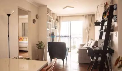 Apartamento com 61 metros próximo ao Metrô Praça da Árvore.