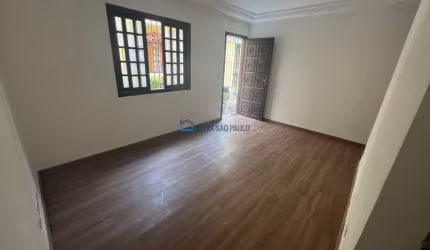 Casa em Condomínio Fechado, 3 Dormitórios, Suite