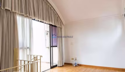 Apartamento duplex, 2 dormitorios, 2 vagas, local nobre, Vila Mariana.