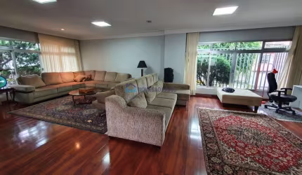 Planalto Paulista  / Casa Térrea / 06 dormitórios / 04 vagas / 338 metros
