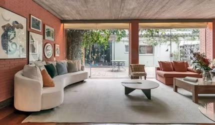 Sobrado à venda, 4 quartos, Alto de Pinheiros, próximo a Praça Panamericana