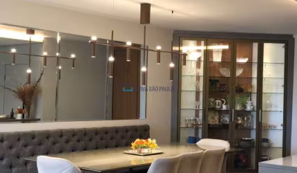 Apartamento, 161m², 03 dormitórios, 03 suítes e 02 vagas